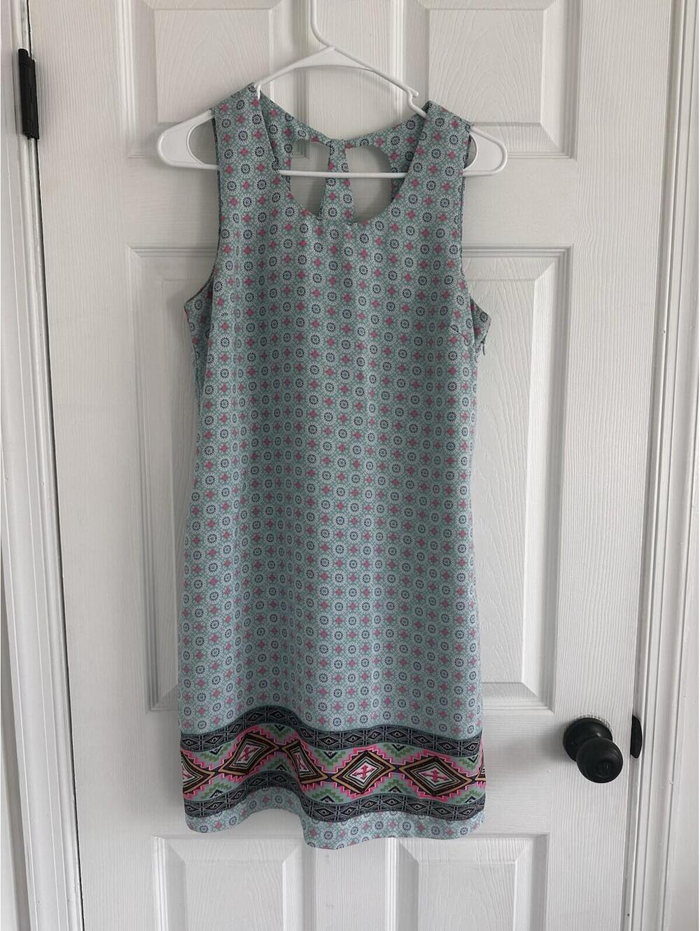 Skies Are Blue Aztec Sleeveless Shift Beach Summer Dress SM